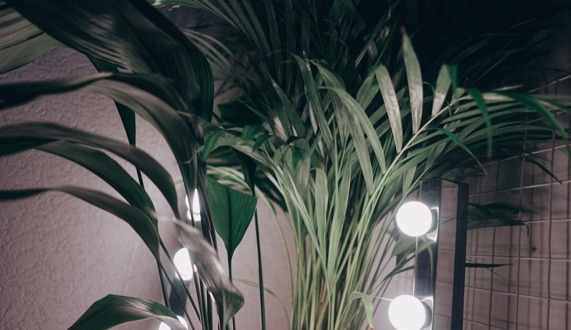 ikea-musik-make-up-lamp-1-of-1